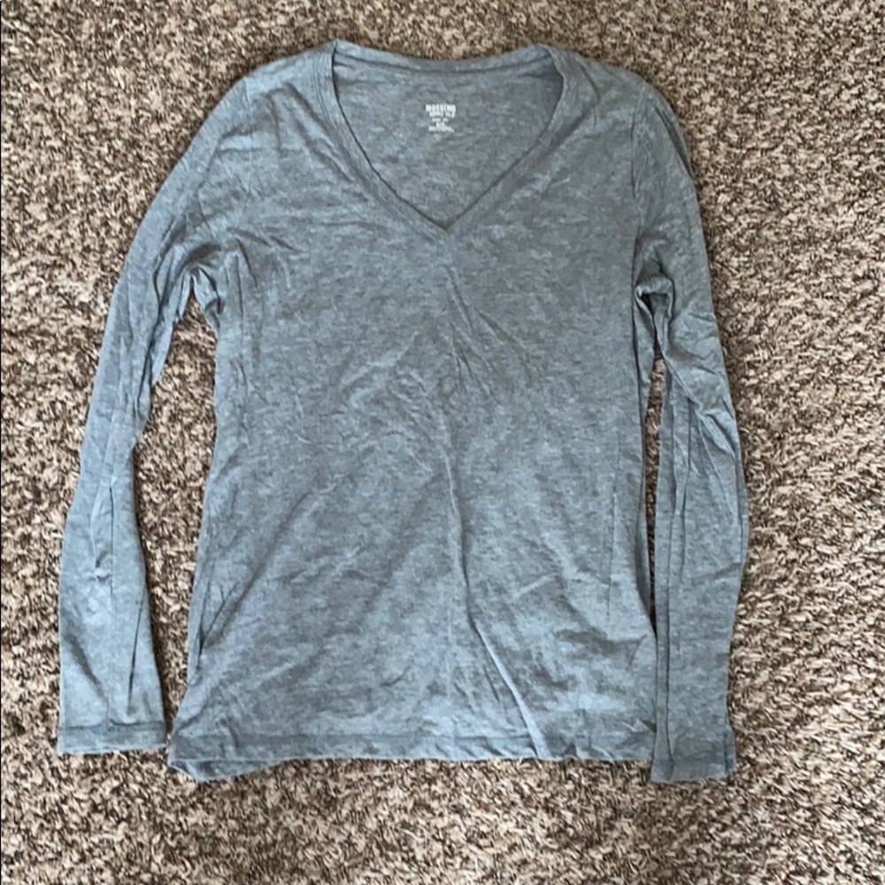 NWOT Mossimo Gray Long Sleeve Shirt
